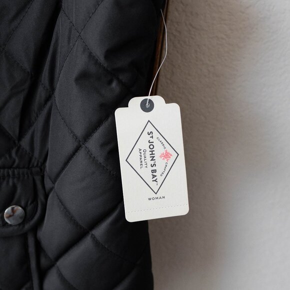 NWT St. John’s Bay Black Quilted Vest Size 1X Gold Zip Front Snap Pockets - Picture 3 of 6